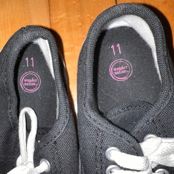 Girls shoes - Picture 2 of 5